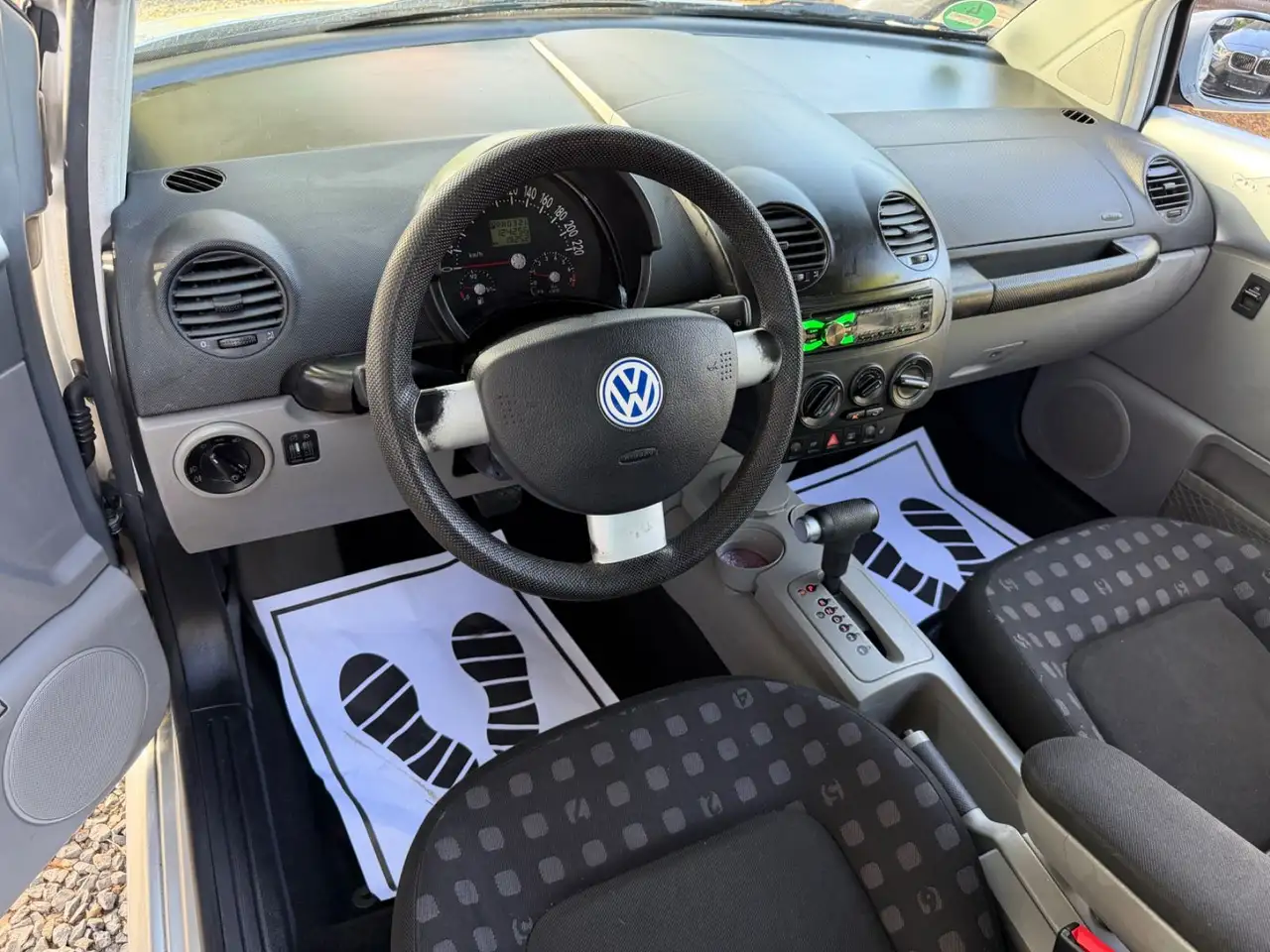 Volkswagen New Beetle Lim. 2.0~AUTOMATIK~KLIMA, foto 11