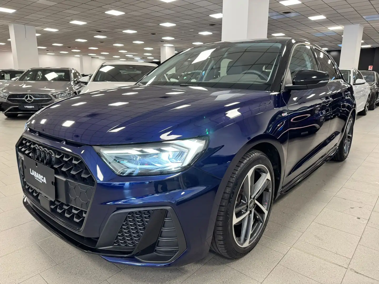 Audi A1 SPB 30 TFSI Identity Black S Line Blu/Azzurro - 2