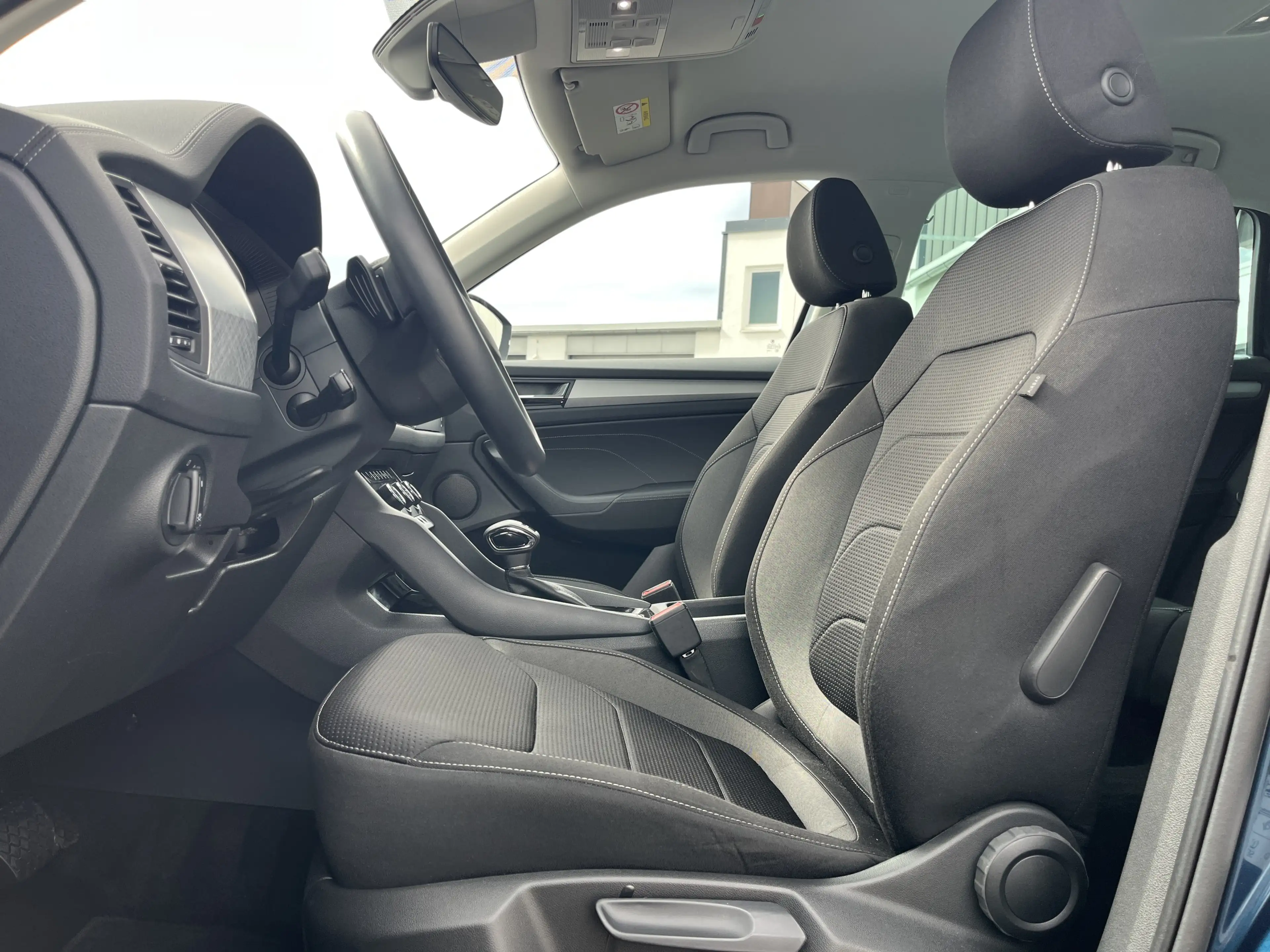 Skoda Kodiaq 2.0 TDI DSG Tour AHK Navi ACC MATRIX RFK 4xSHZ FS- — photo 13