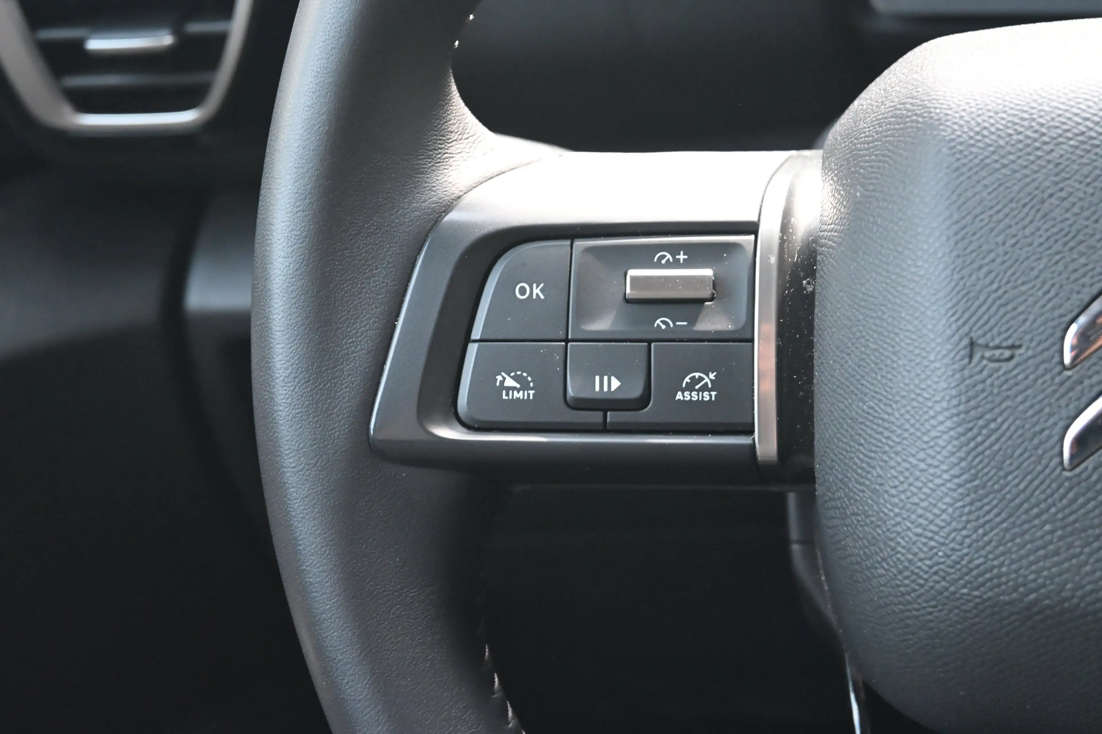 Citroen E-C4 Electric You 50 kWh 3 Fase | Navigatie by App | Achteruitri — photo 12