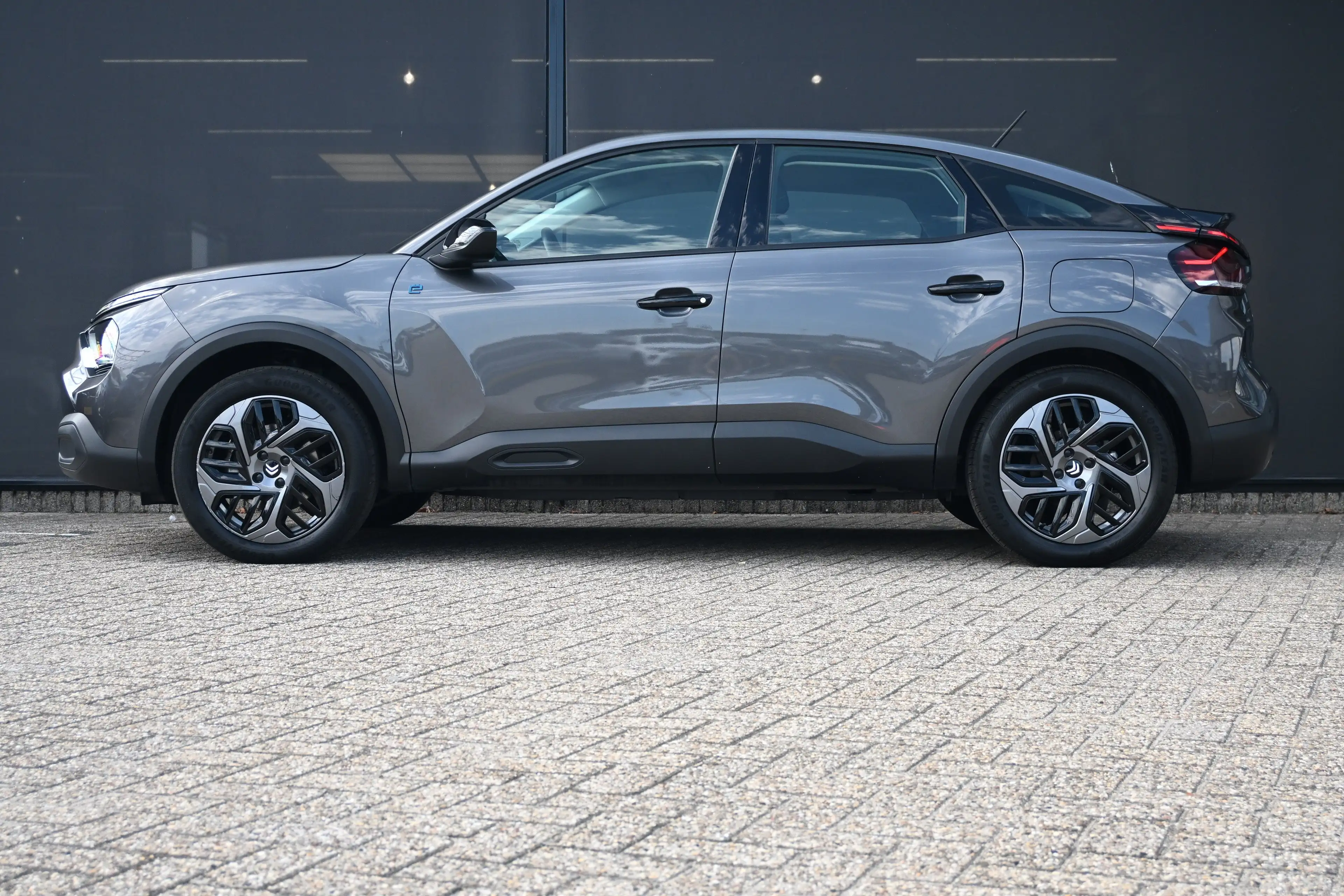 Citroen E-C4 Electric You 50 kWh 3 Fase | Navigatie by App | Achteruitri — photo 3