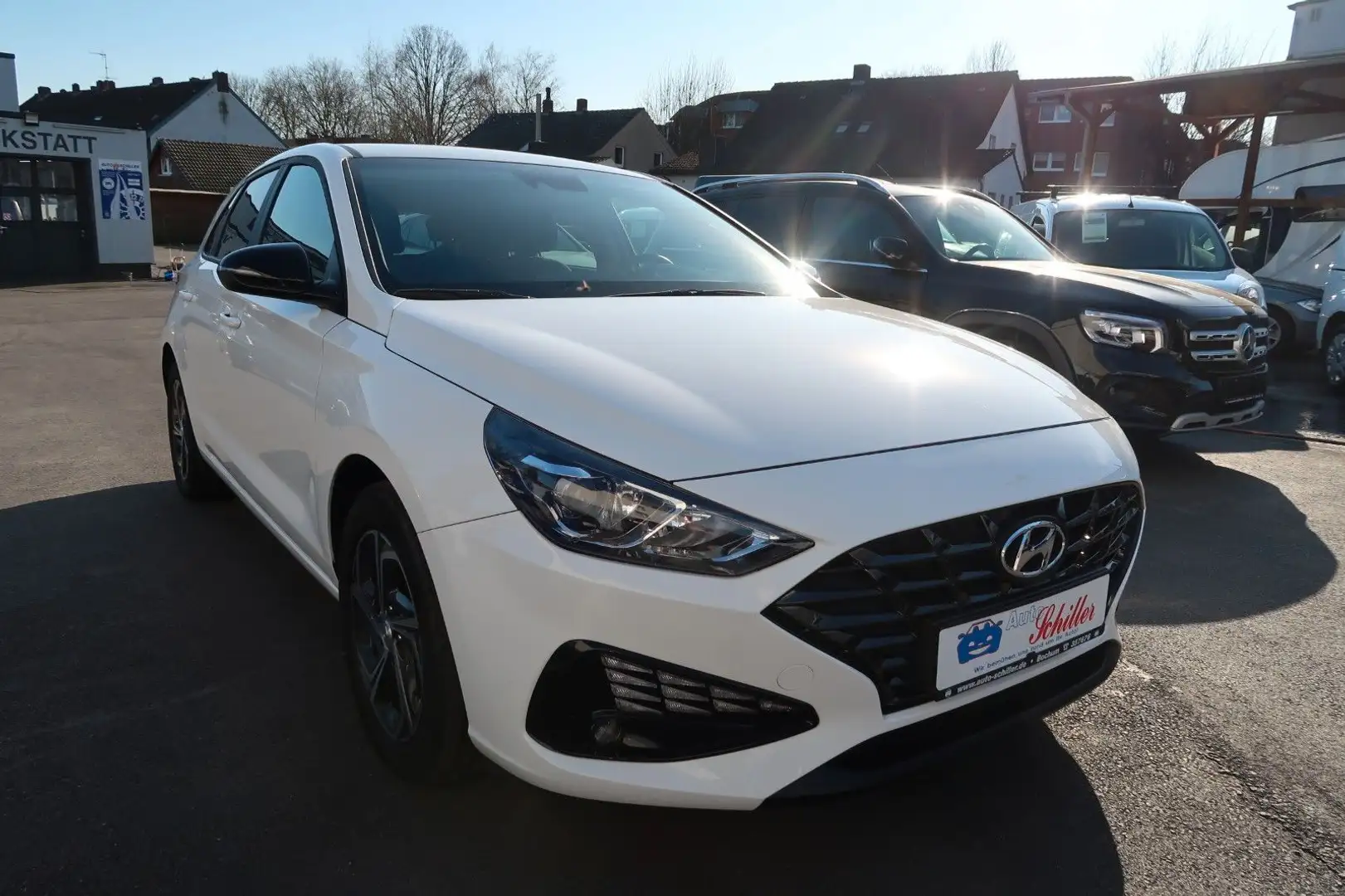 Hyundai i30 Edition 30 # erst 25 tkm # Weiß - 1