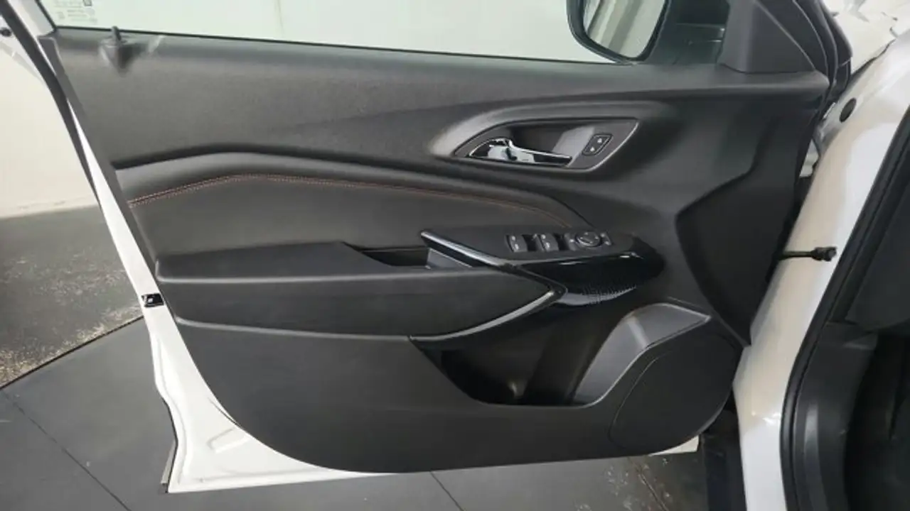 Chevrolet Trax снимка Chevrolet Trax