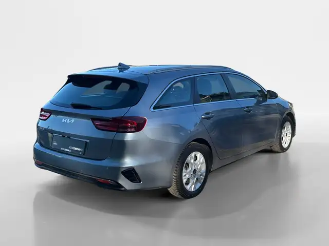 Kia Ceed view 5
