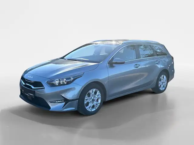Kia Ceed view 2