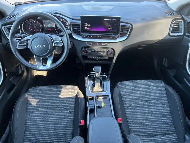 Kia Ceed view 9