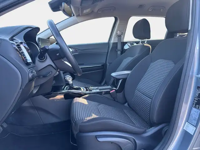 Kia Ceed view 8