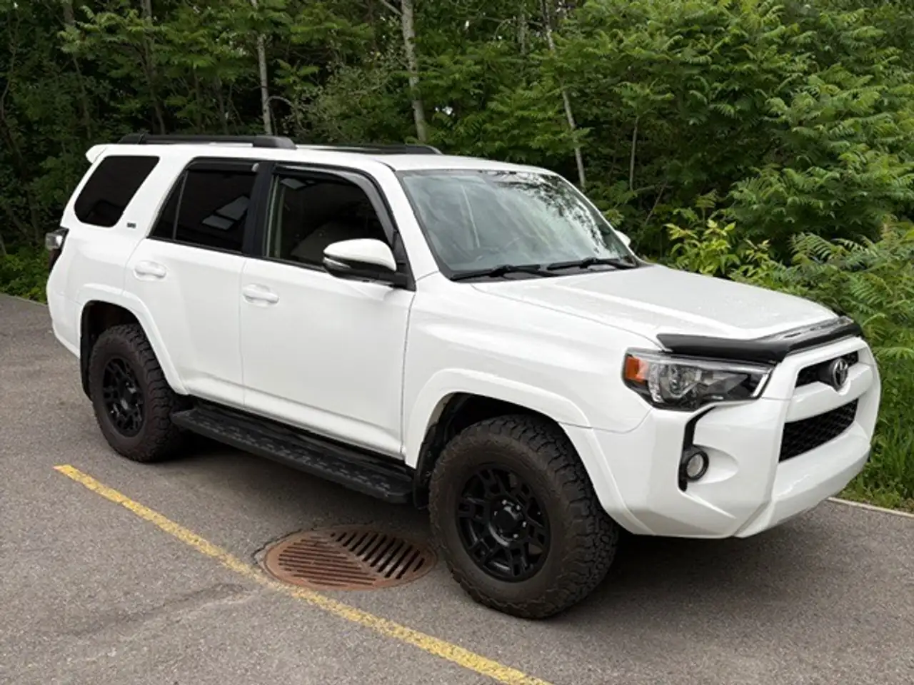 Toyota 4-Runner снимка Toyota 4-Runner