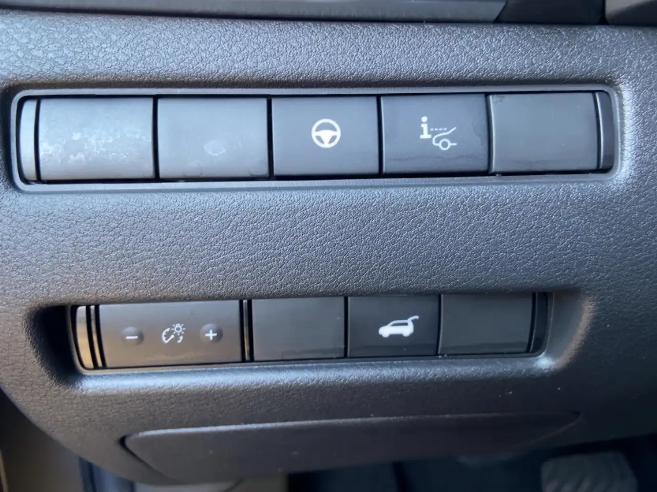 Nissan X-Trail TEKNA 213PS Automatik 4x4 360° Winter/HUD 16