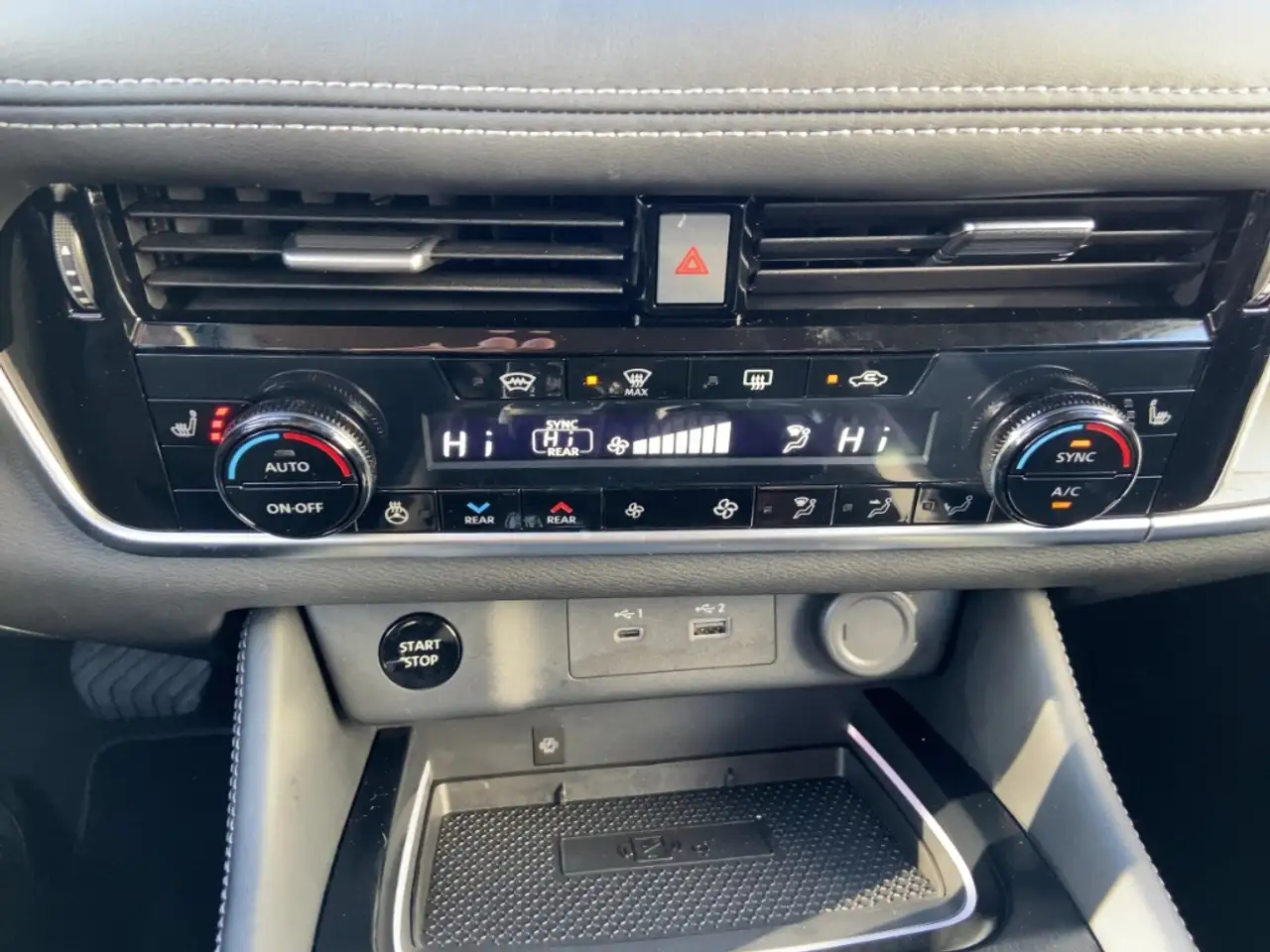 Nissan X-Trail TEKNA 213PS Automatik 4x4 360° Winter/HUD 15