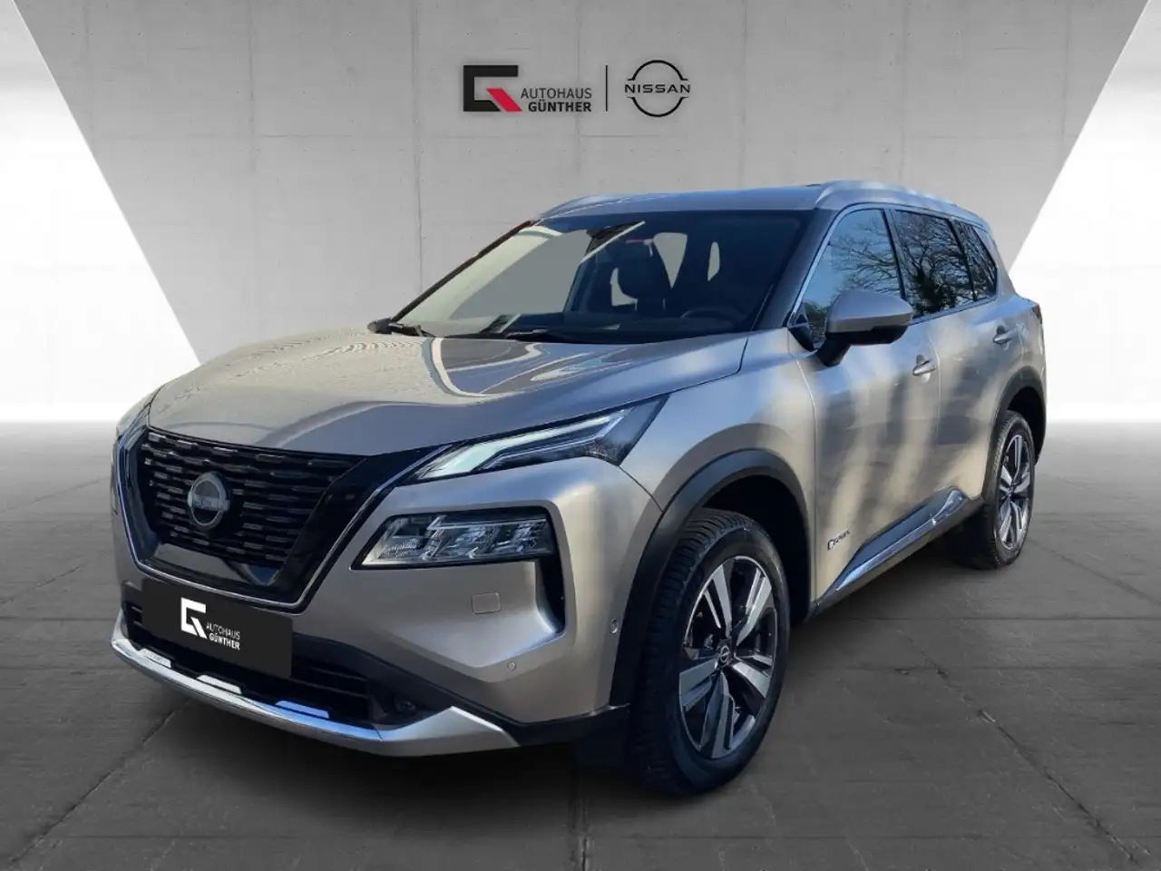 Nissan X-Trail TEKNA 213PS Automatik 4x4 360° Winter/HUD