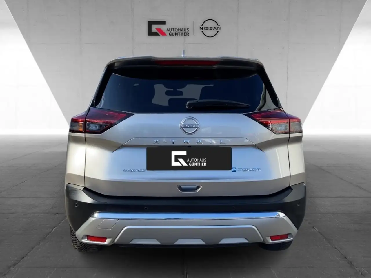Nissan X-Trail TEKNA 213PS Automatik 4x4 360° Winter/HUD 3