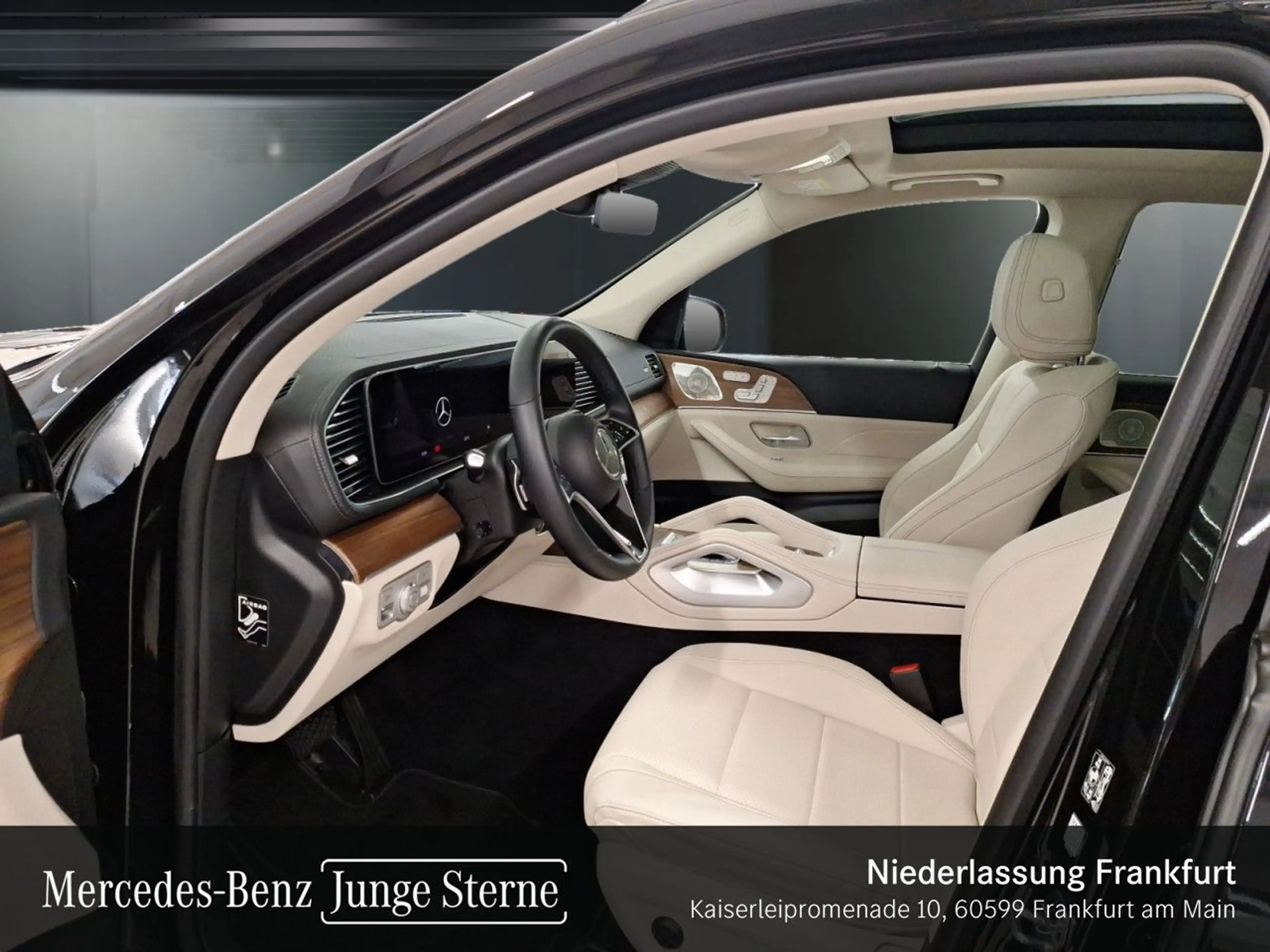 Mercedes-Benz GLE 350 de 4M AMG+NIGHT+PANO+360+AHK+MULTIBEAM+20" — photo 12