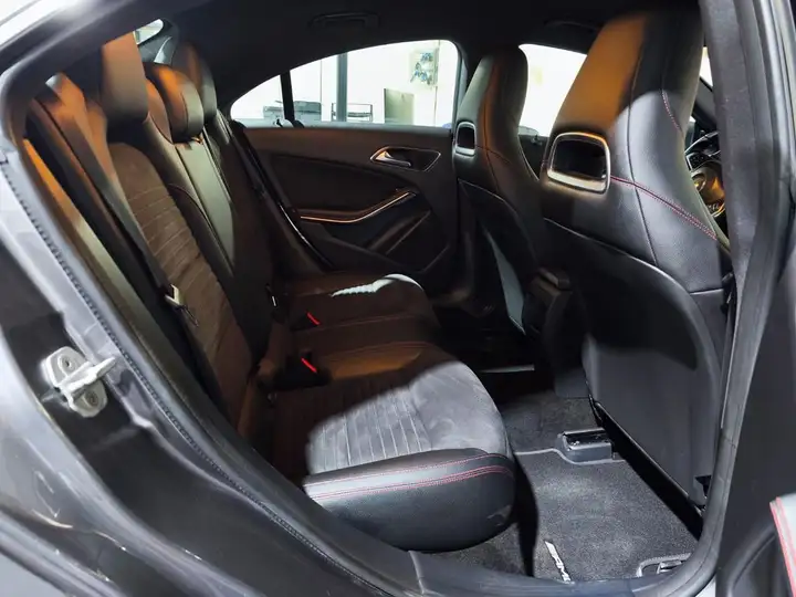 Mercedes-Benz CLA 2017, foto 14