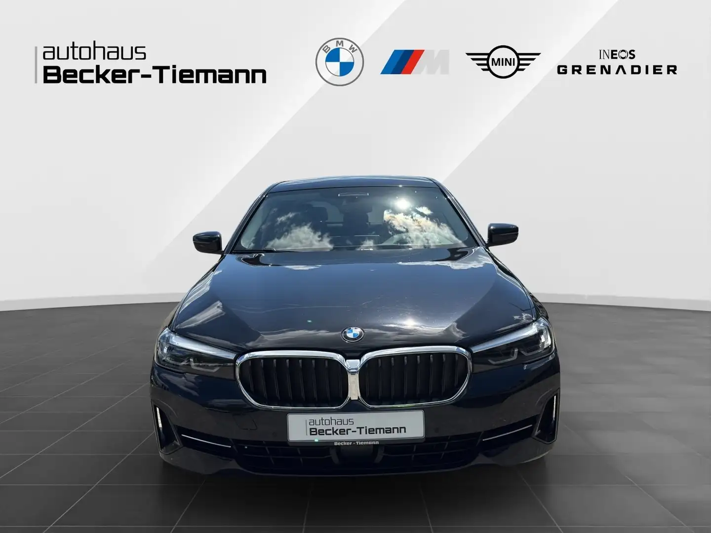 BMW 530 d xDrive LivePro/Head-Up/Driving+/Standheizung/AHK Schwarz - 2