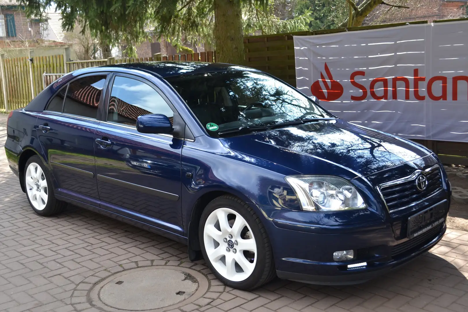 Toyota Avensis 2.0  Executive Liftback,"Automatik"Leder"Xenon"SHZ Blau - 1