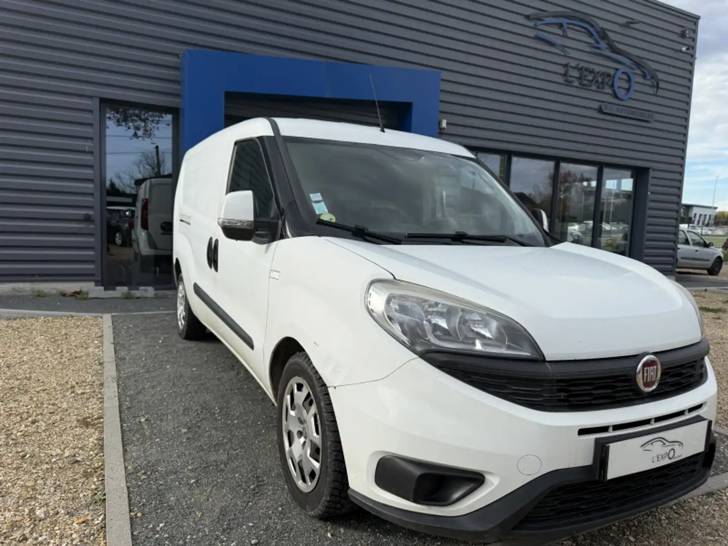 Fiat Doblo 1.6 MULTIJET 16V 105CH PACK PROFESSIONAL TRIO Blanc - 1