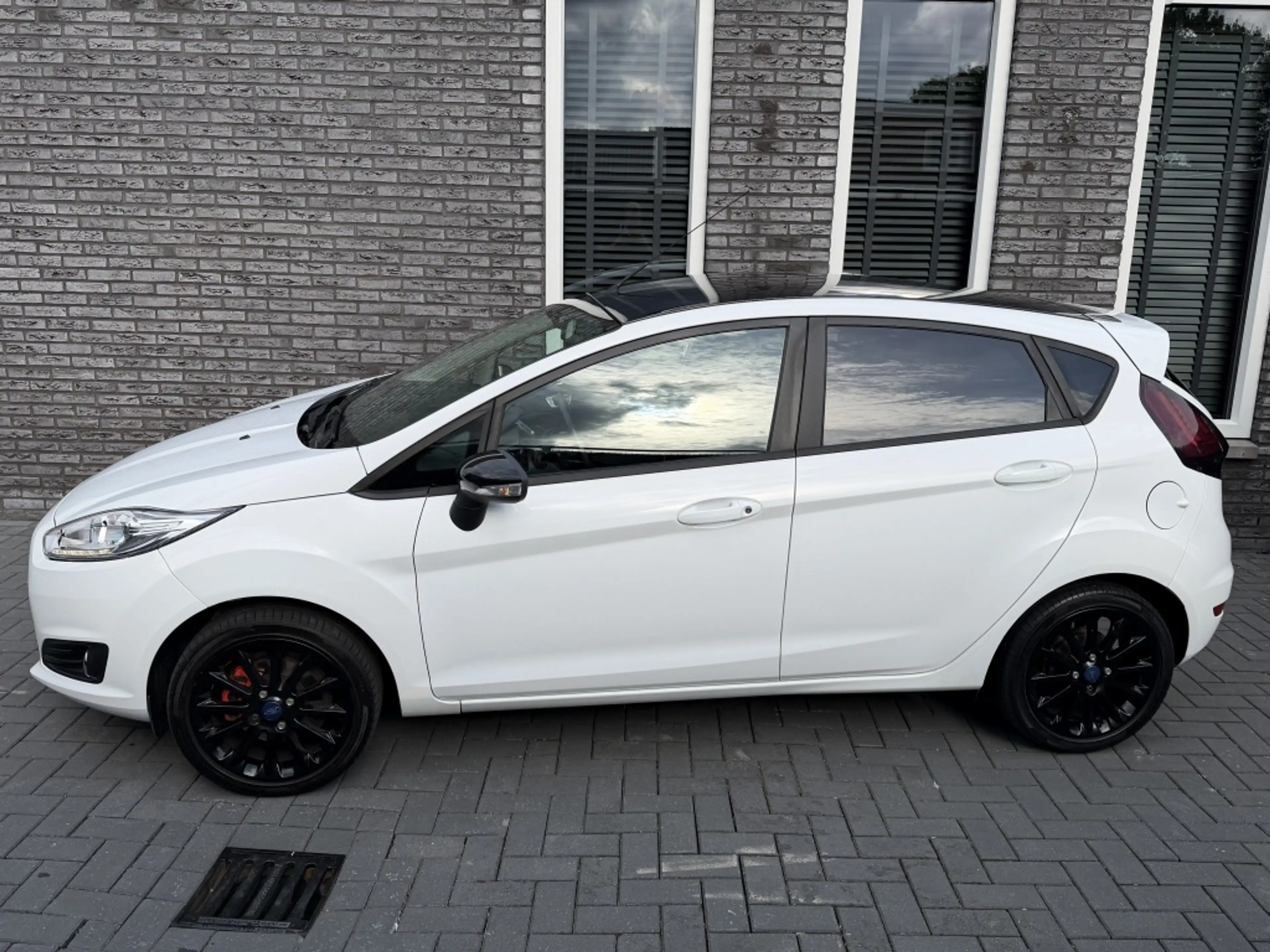 Ford Fiesta 1.0 White Edition| AIRCO| LM| NAP| NIEUWE RIEM| LE — photo 2