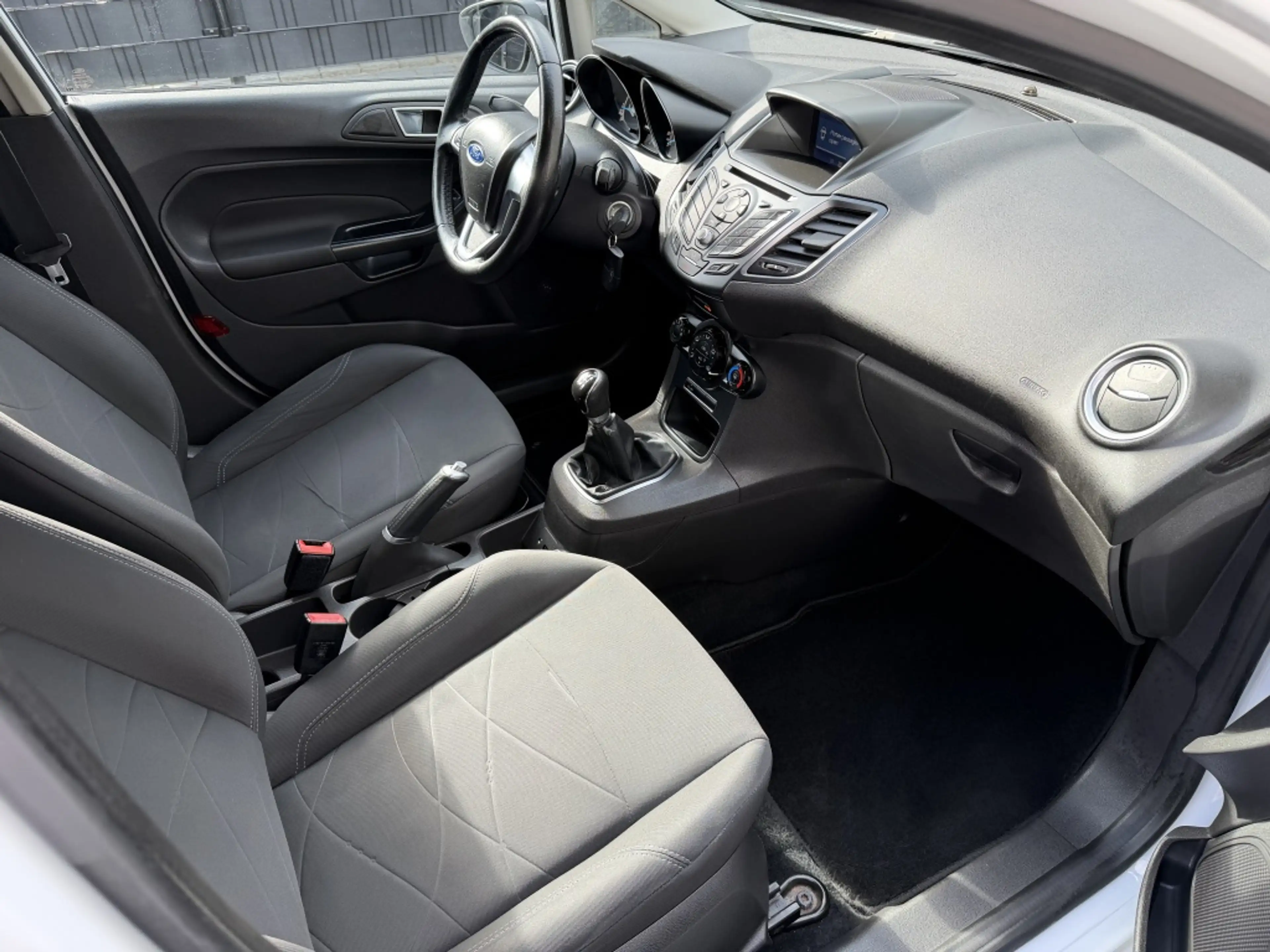 Ford Fiesta 1.0 White Edition| AIRCO| LM| NAP| NIEUWE RIEM| LE — photo 11