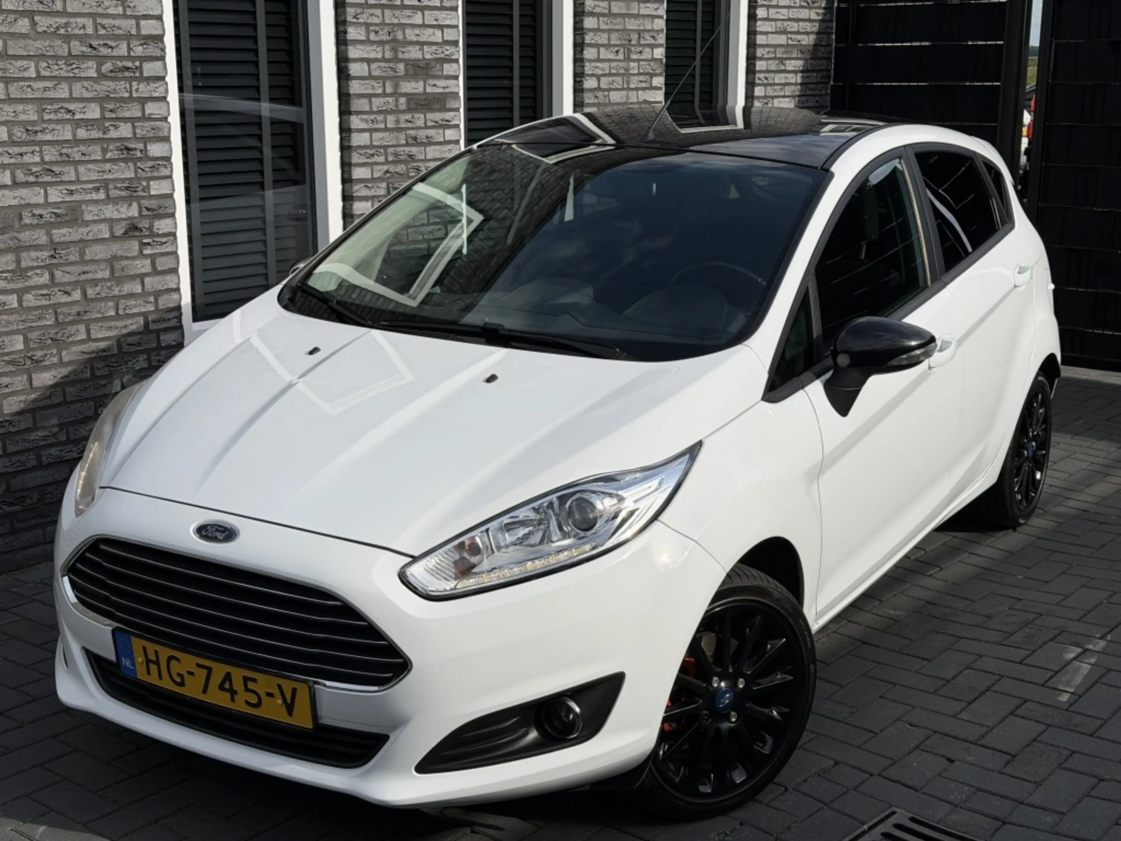 Ford Fiesta 1.0 White Edition| AIRCO| LM| NAP| NIEUWE RIEM| LE