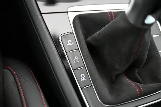 Volkswagen Golf view 26