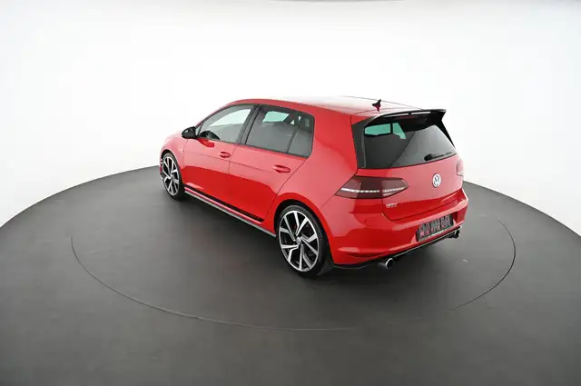 Volkswagen Golf view 9