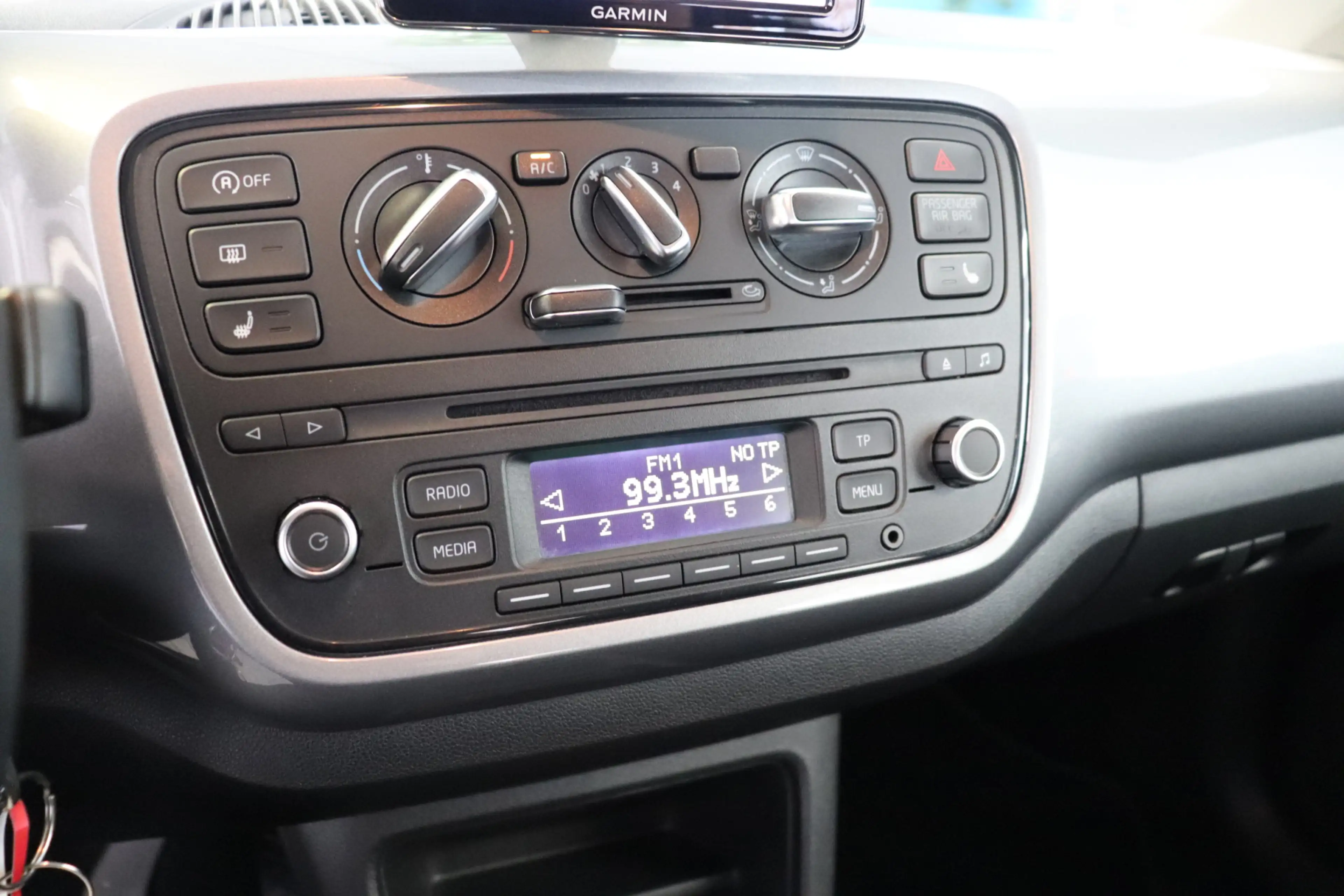 SEAT Mii 1.0 Sport Dynamic Airco, dealeronderhouden, naviga — photo 17