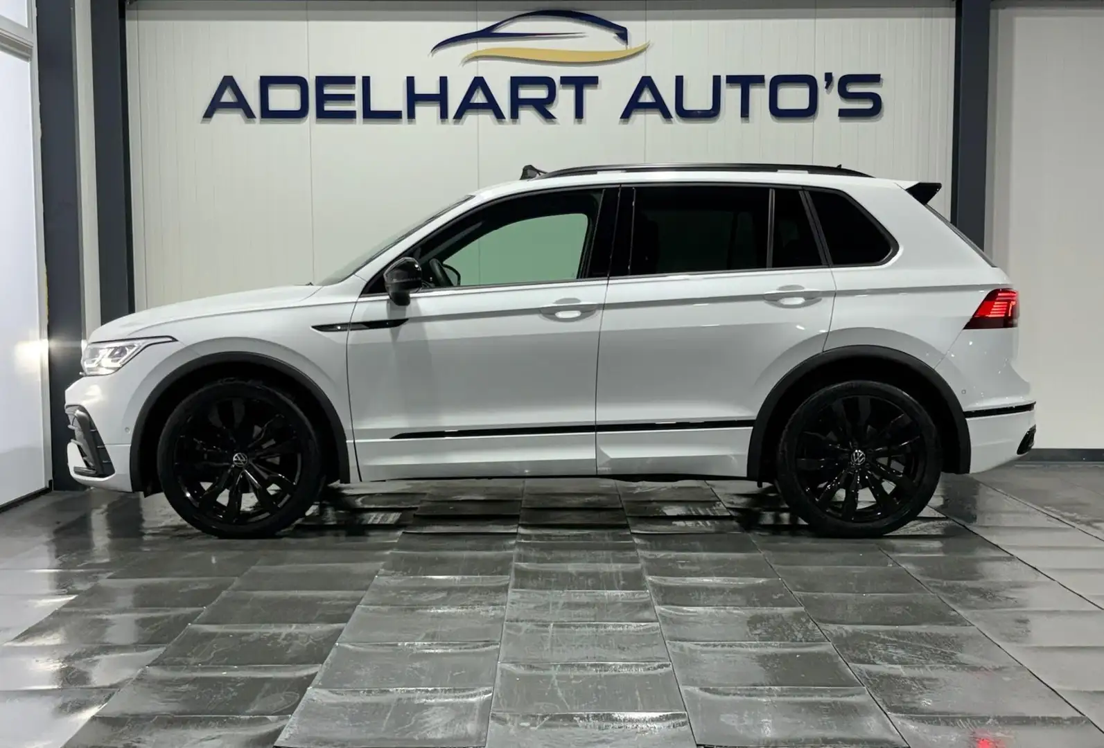 Volkswagen Tiguan 1.5 TSI R-Line Business Automaat DSG / Panorama da Wit - 2