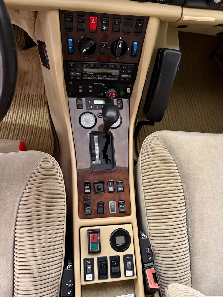 Mercedes-Benz 560 SEL W126, foto 12