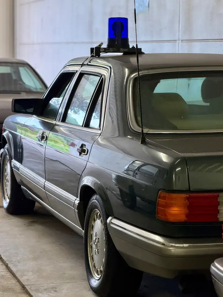 Mercedes-Benz 560 SEL W126, foto 2