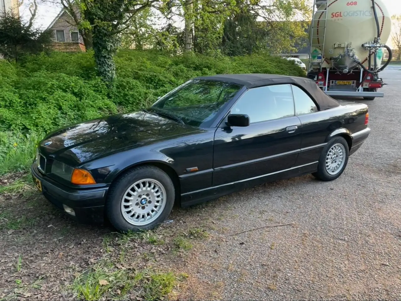 BMW 318 Cabriolet, foto 2