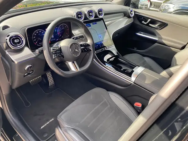 Mercedes-Benz GLC view 9