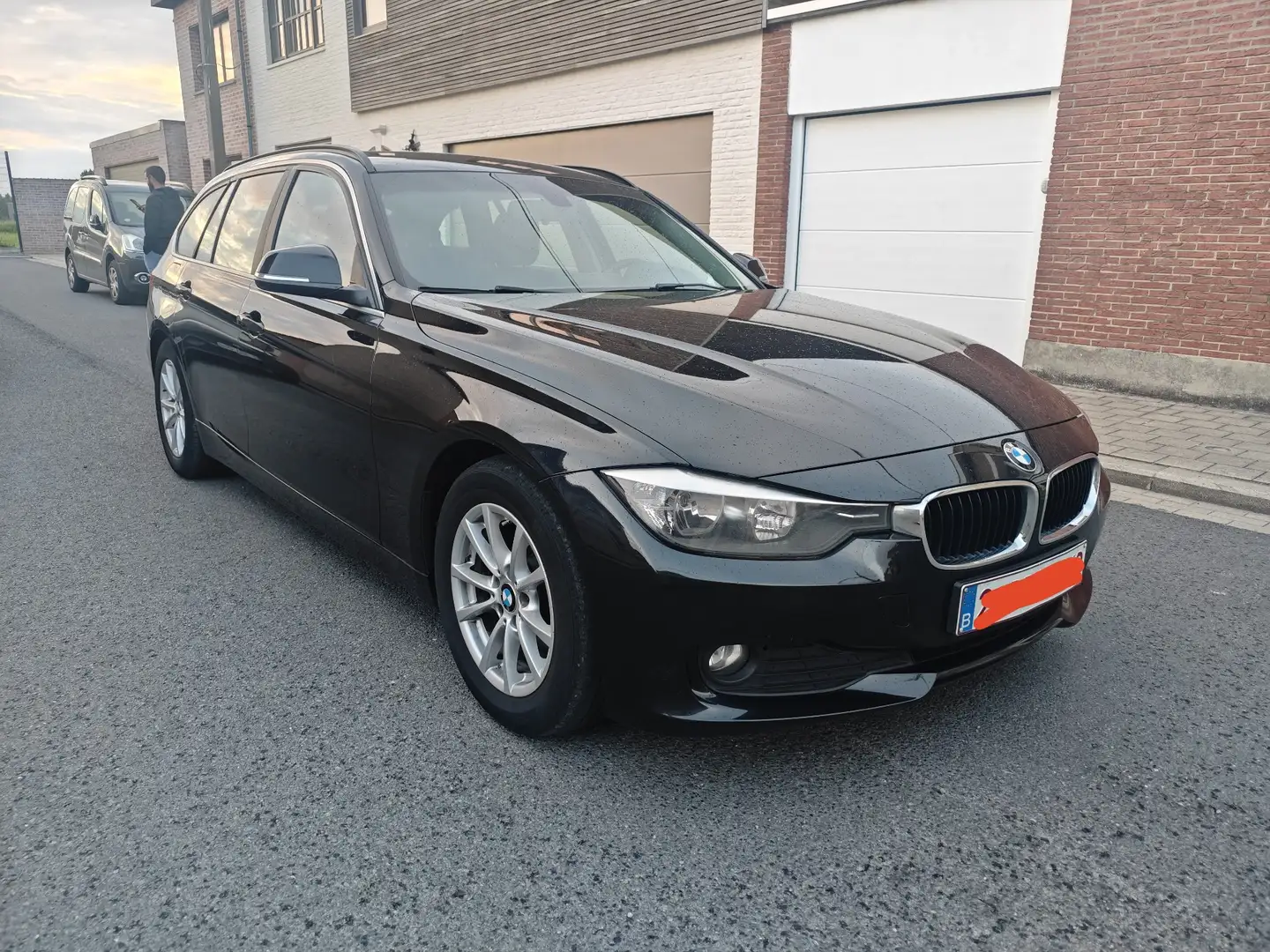 BMW 320 BMW 320 F31 2litr diesel, 163dkm, 2015, blanco gek - 1
