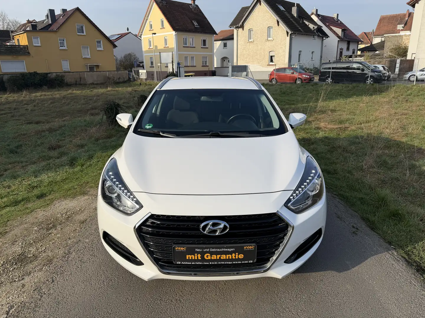 Hyundai i40 1.Hand*AHK*Tempomat*Alu*USB*GARANTIE*HU/AU NEU Weiß - 2