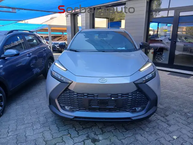 Toyota C-HR view 6