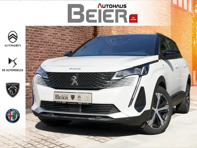 Peugeot 5008 main image