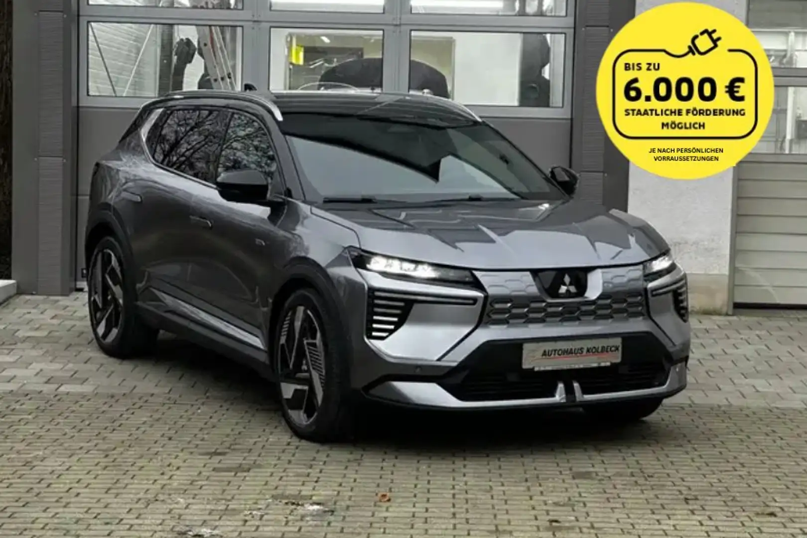 Mitsubishi Eclipse Cross Luxury-Paket 87 kWh (22kW) BEV Vollelektrisch!!! Grau - 1