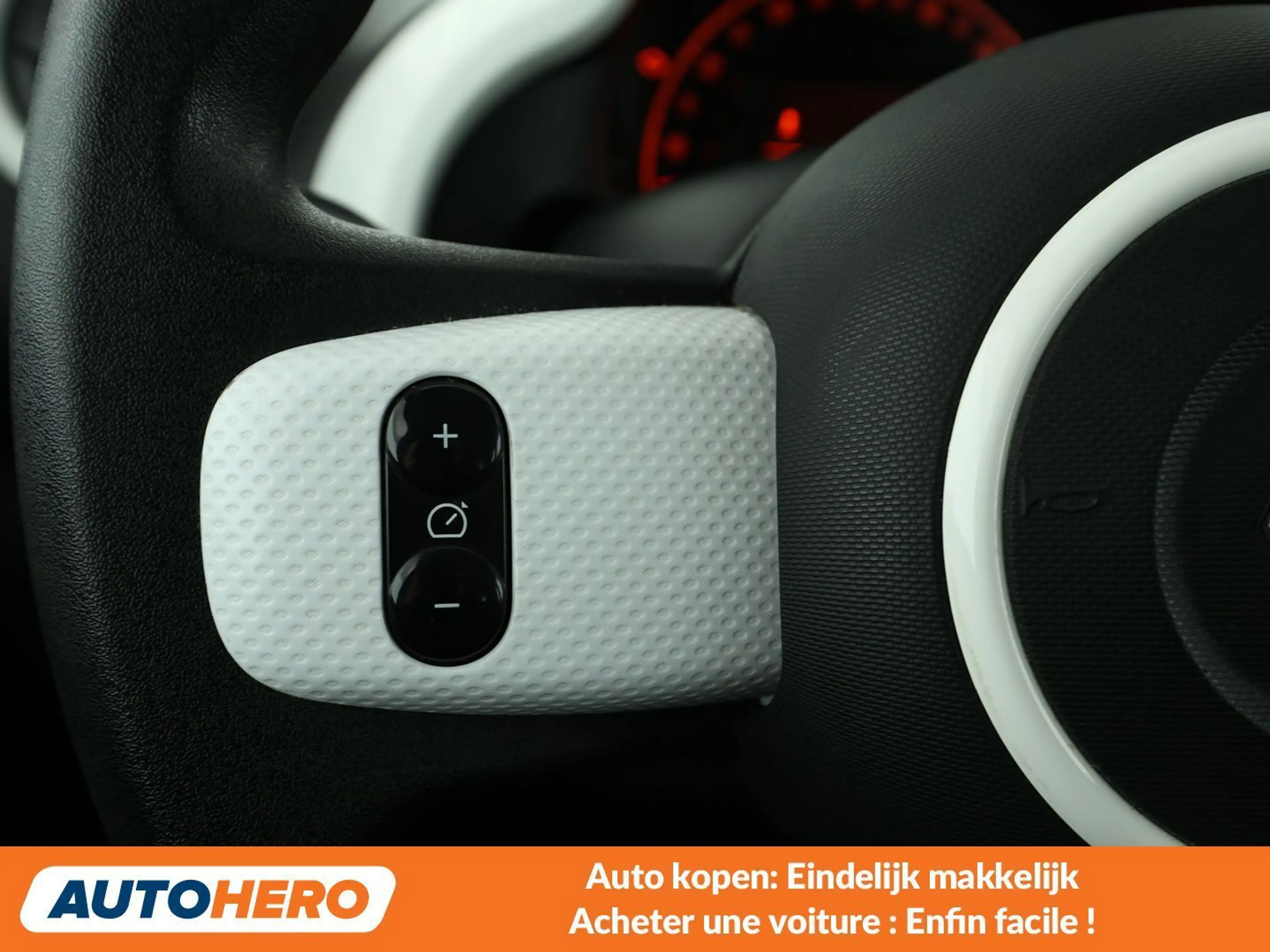 Renault Twingo 1.0 SCe Energy Dynamique — photo 11