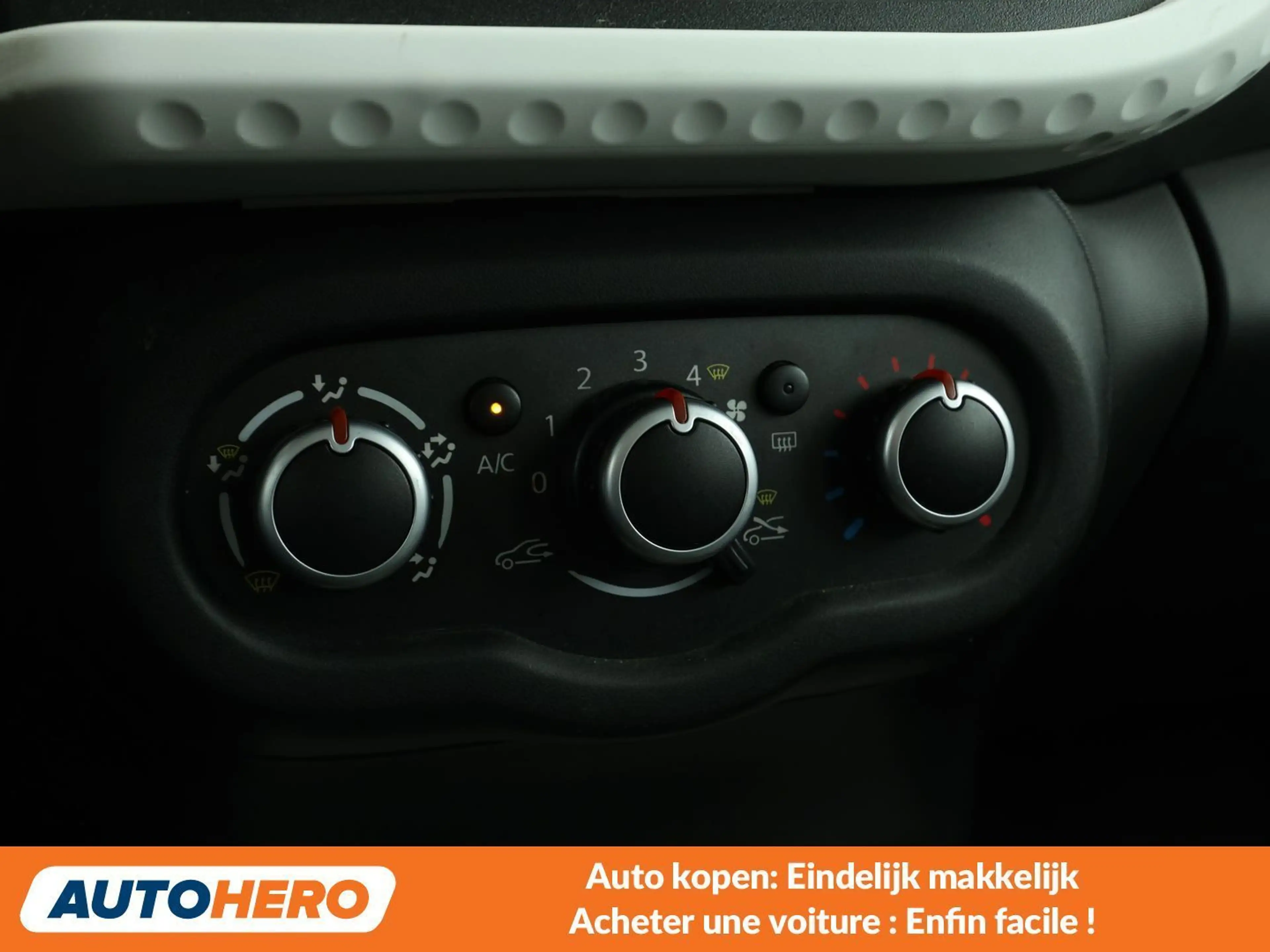 Renault Twingo 1.0 SCe Energy Dynamique — photo 8