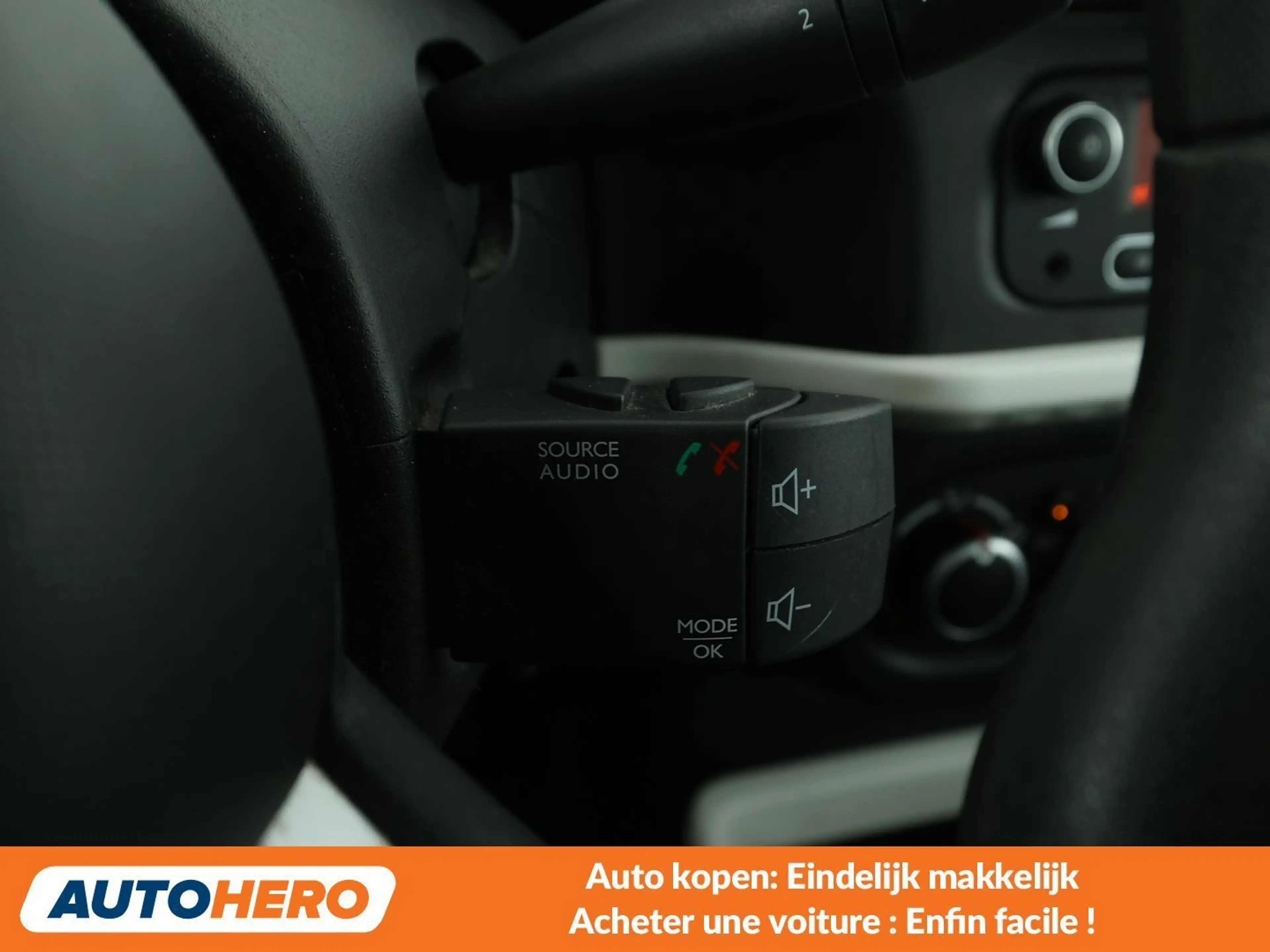 Renault Twingo 1.0 SCe Energy Dynamique — photo 10