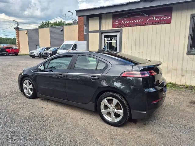 Chevrolet Volt 2015 — photo 8