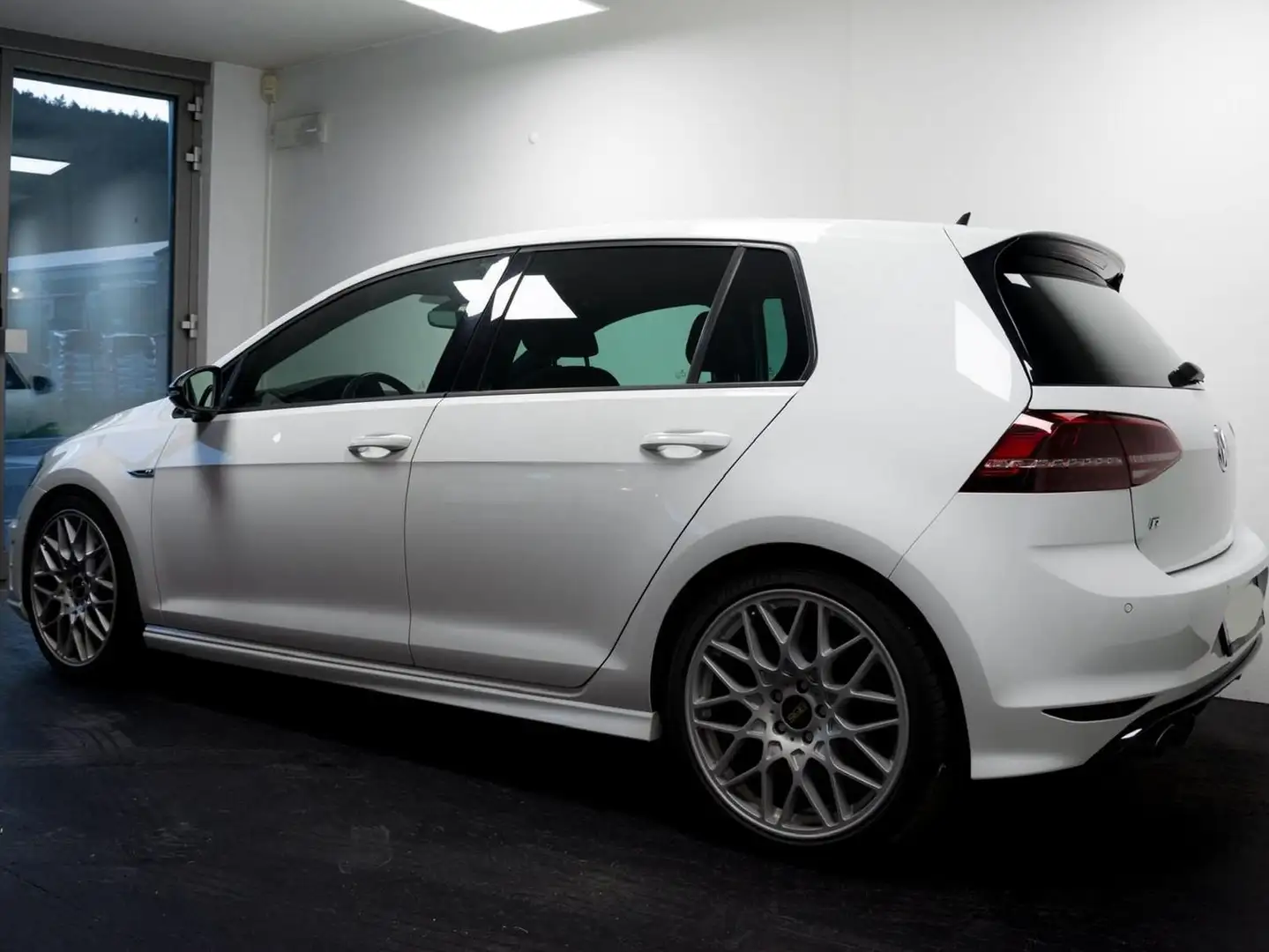 Volkswagen Golf R R BMT 4Motion Белый - 2