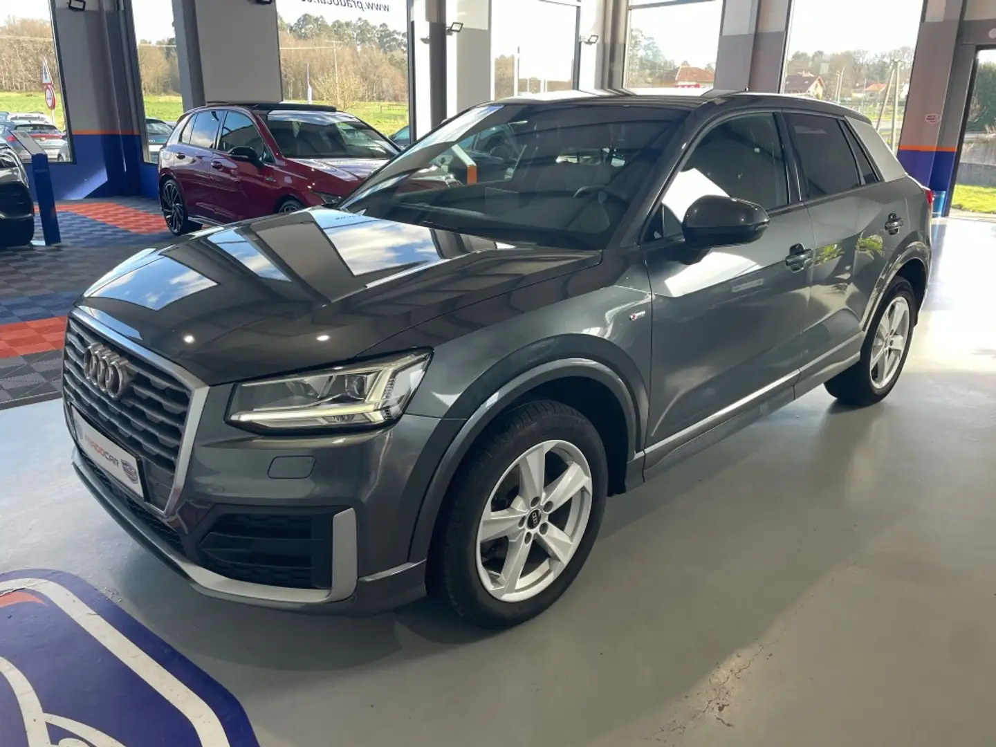 Audi Q2 30 TFSI 81kW Argento - 1