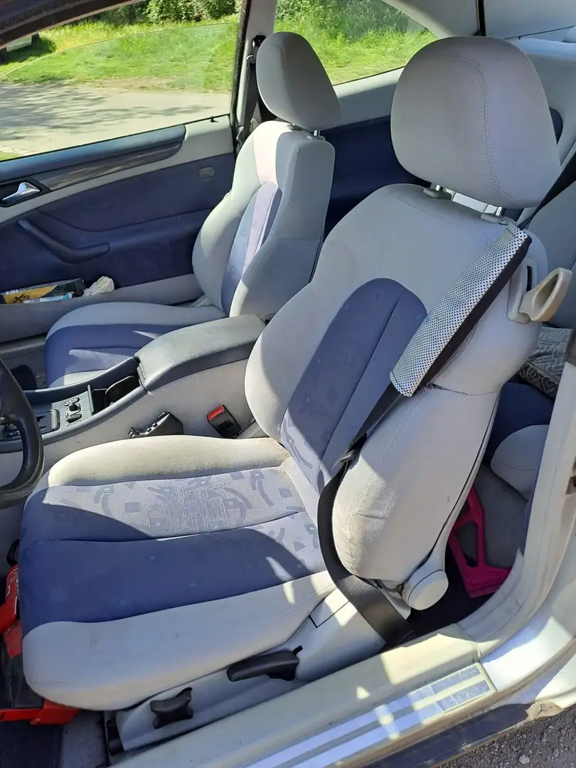 Mercedes-Benz CLK 200 CLK-Klasse Coupe Sport srebrna - 2