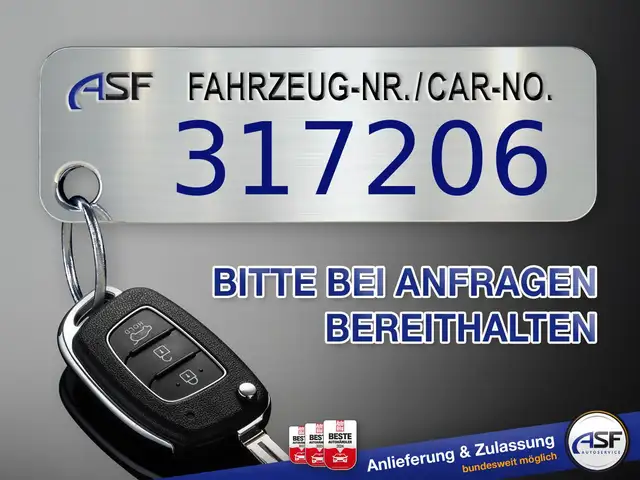 Audi A4 Avant view 2