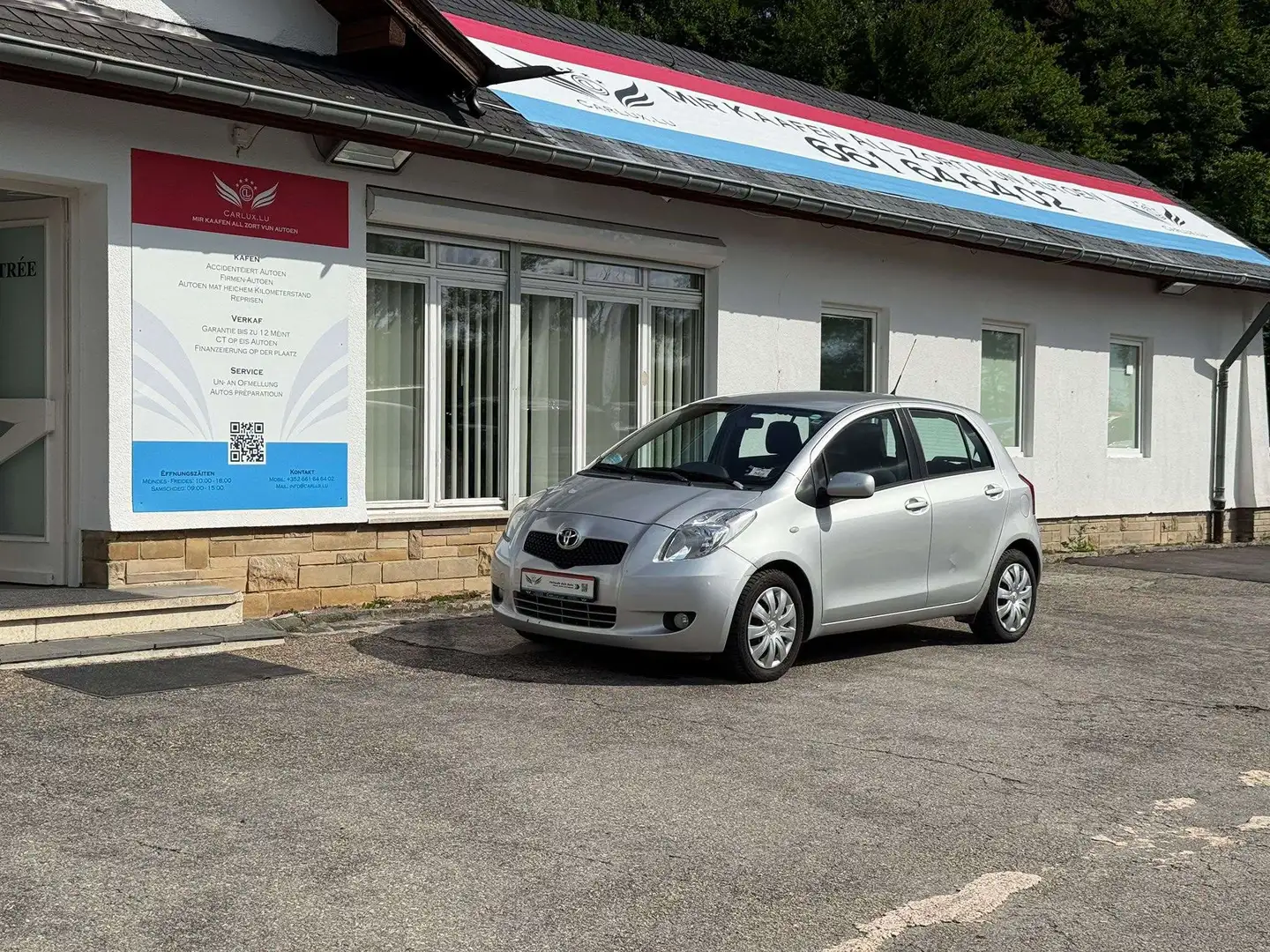 Toyota Yaris Team AUTOMATIK Gris - 1