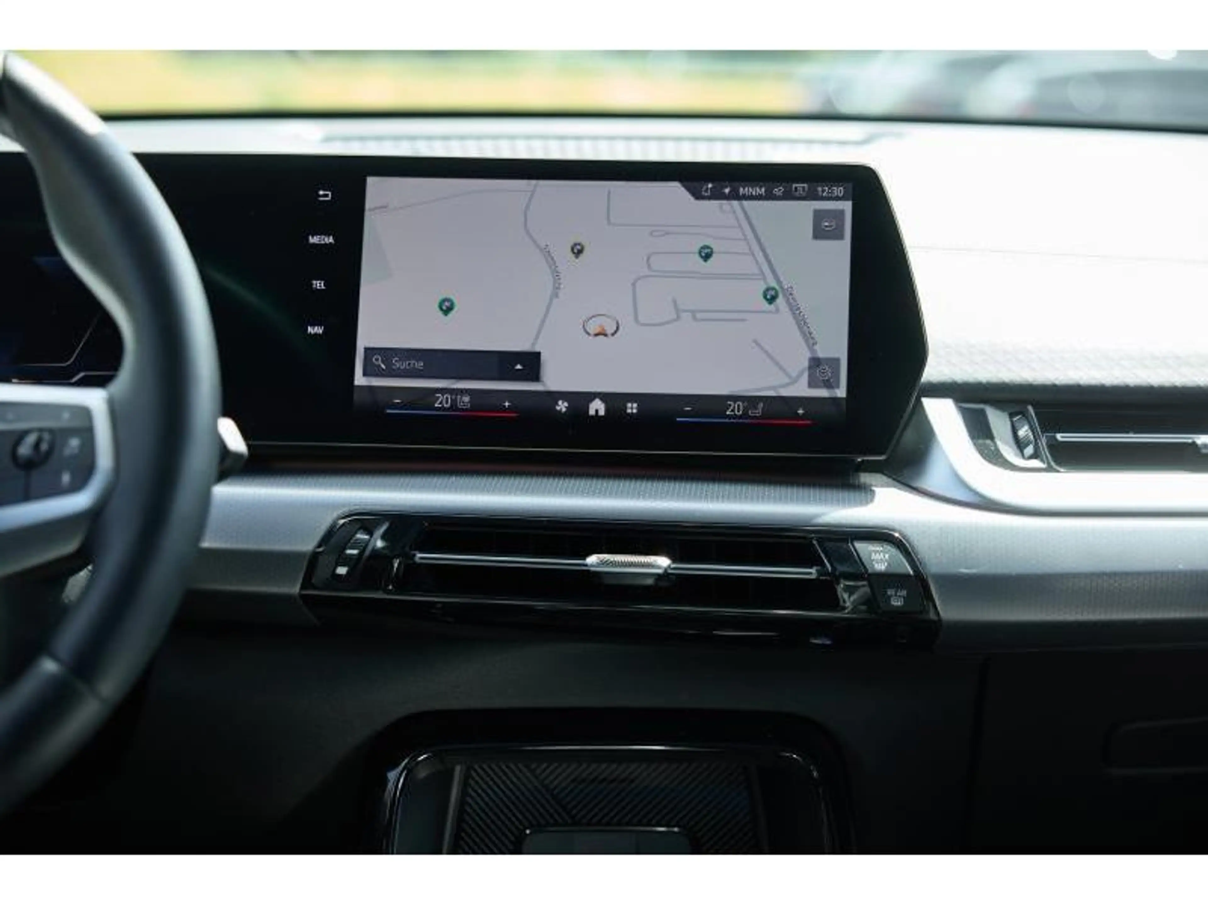BMW iX2 iX2 eDrive20 — photo 11