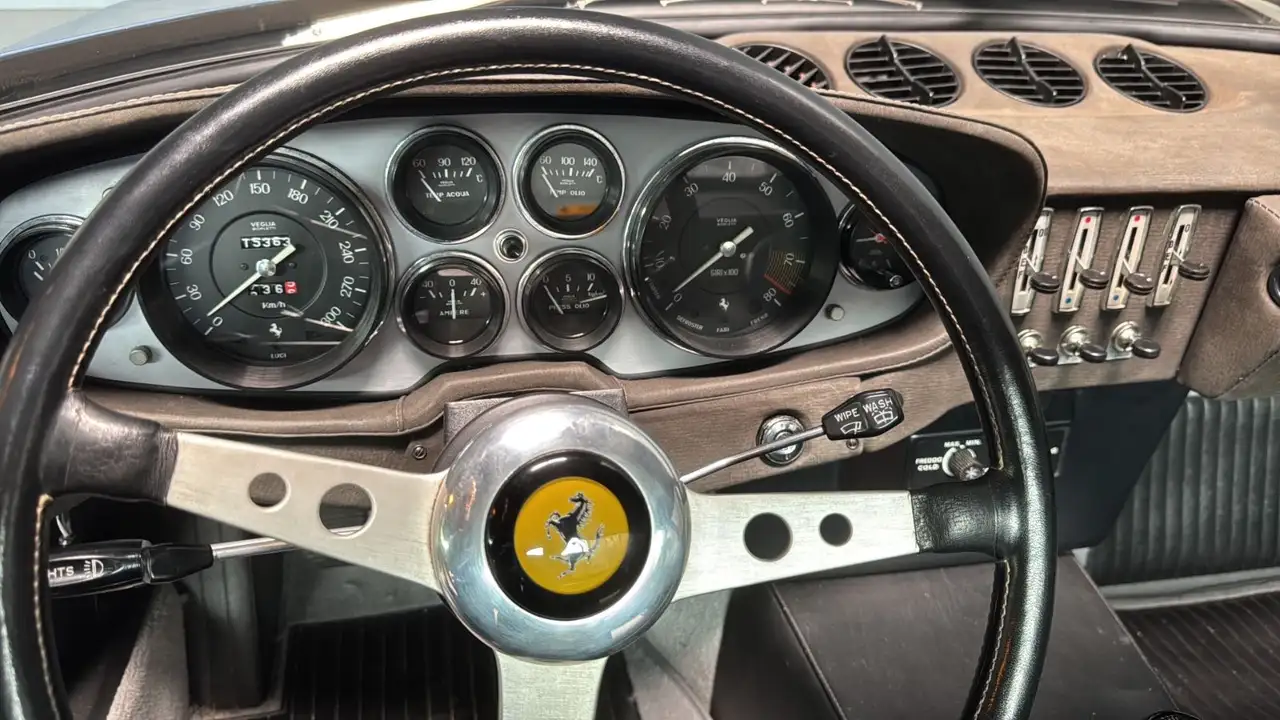 Ferrari Daytona Red Book, Classiche, Villa d'Este, foto 4