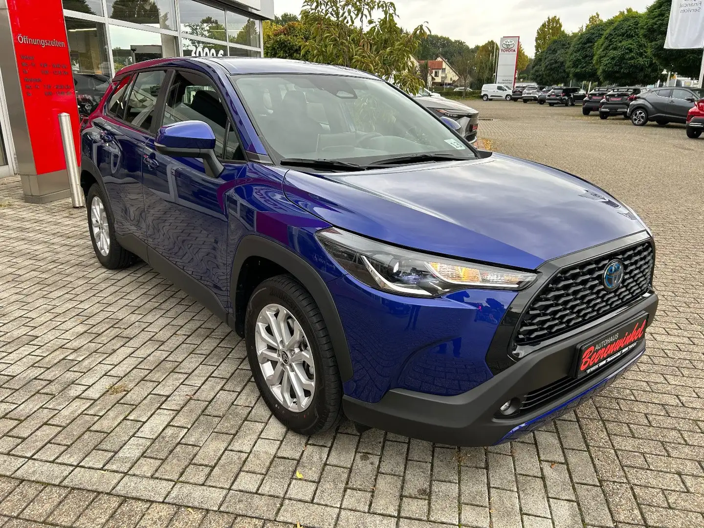 Toyota Corolla Cross 2.0-l-VVT-i Hybrid ACTIVE Blau - 2