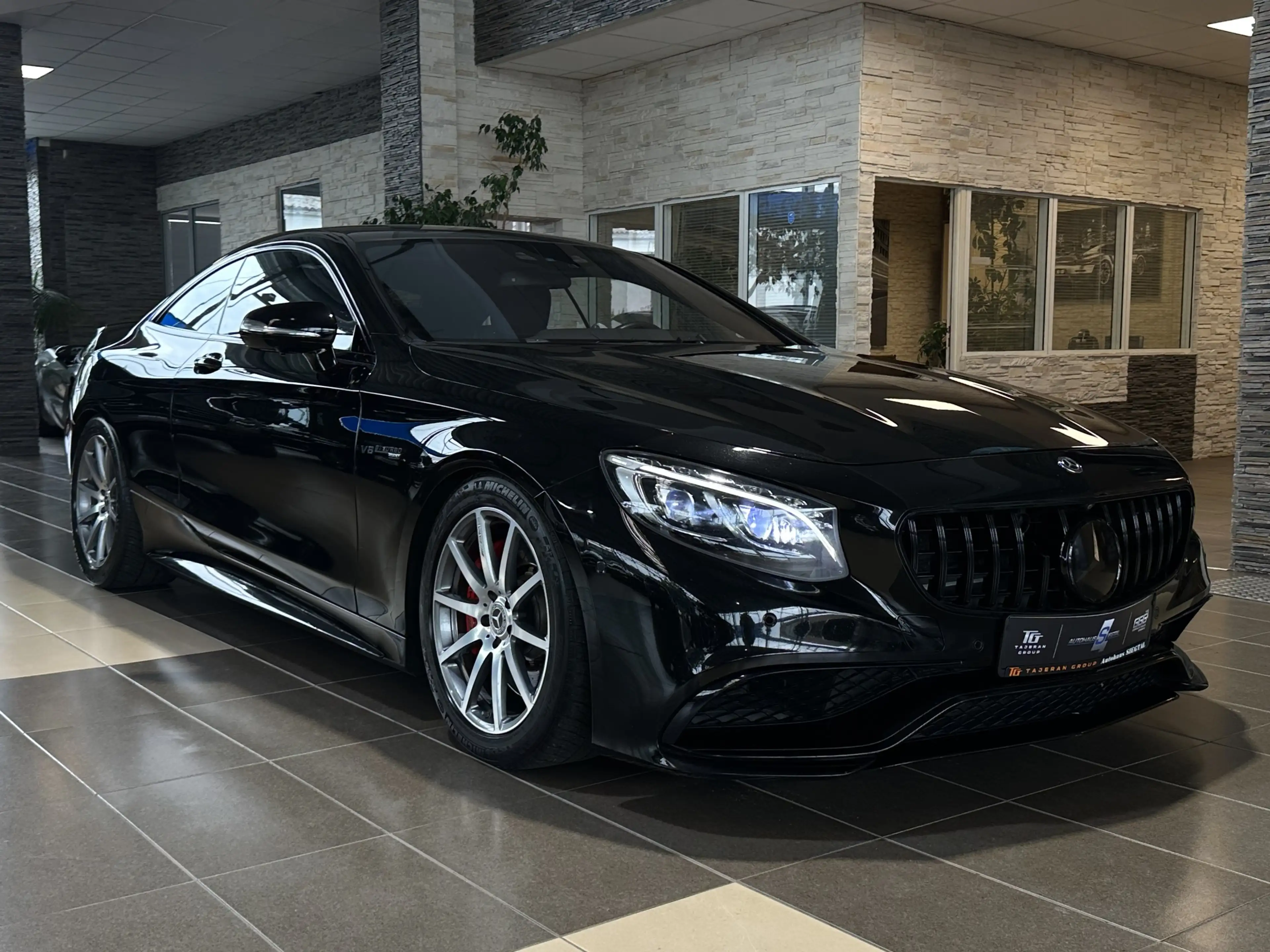Mercedes-Benz S 63 AMG 4Matic+ Leder Pano HUD ACC Night Vision — photo 3